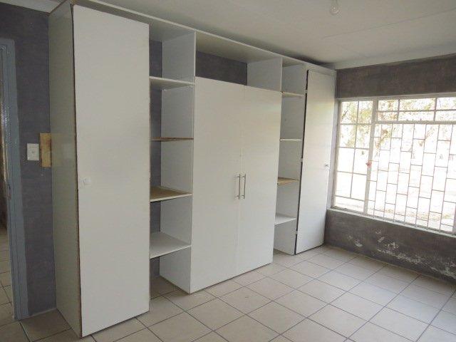 0 Bedroom Property for Sale in Finsbury Gauteng