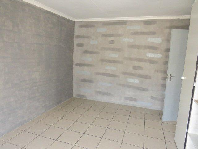 0 Bedroom Property for Sale in Finsbury Gauteng
