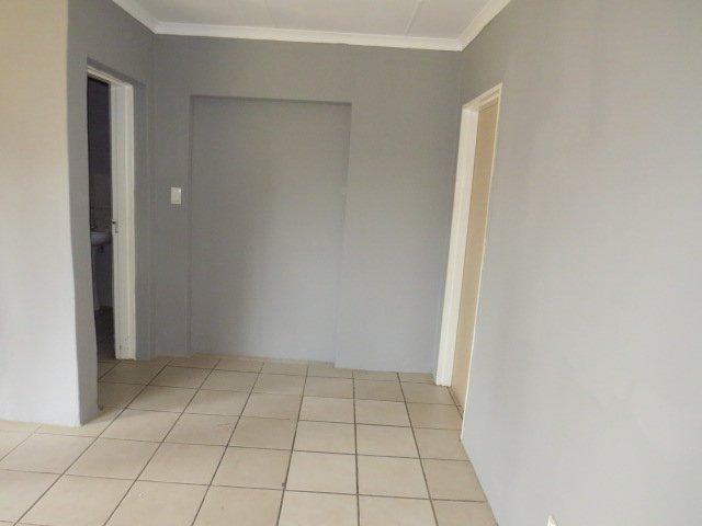 0 Bedroom Property for Sale in Finsbury Gauteng