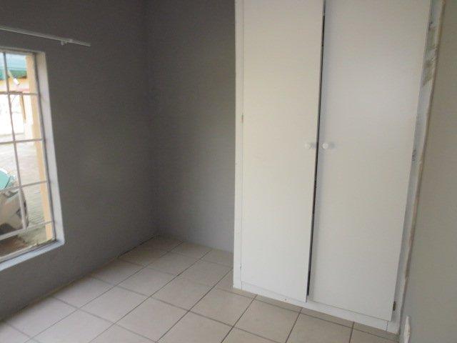 0 Bedroom Property for Sale in Finsbury Gauteng