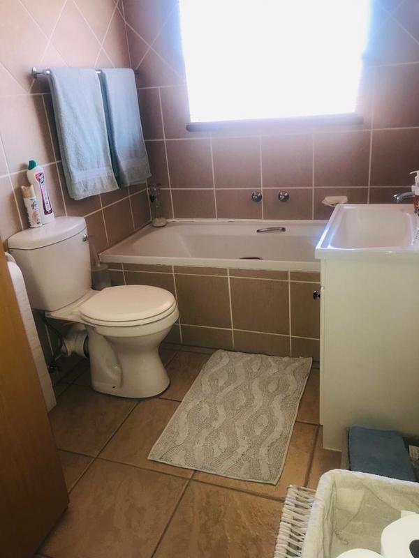 3 Bedroom Property for Sale in Finsbury Gauteng