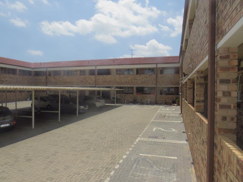 2 Bedroom Property for Sale in Randfontein Gauteng