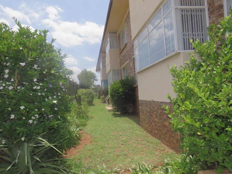 2 Bedroom Property for Sale in Randfontein Gauteng