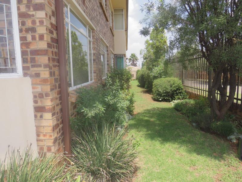 2 Bedroom Property for Sale in Randfontein Gauteng