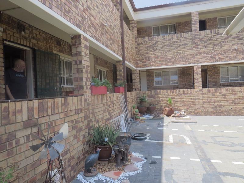2 Bedroom Property for Sale in Randfontein Gauteng