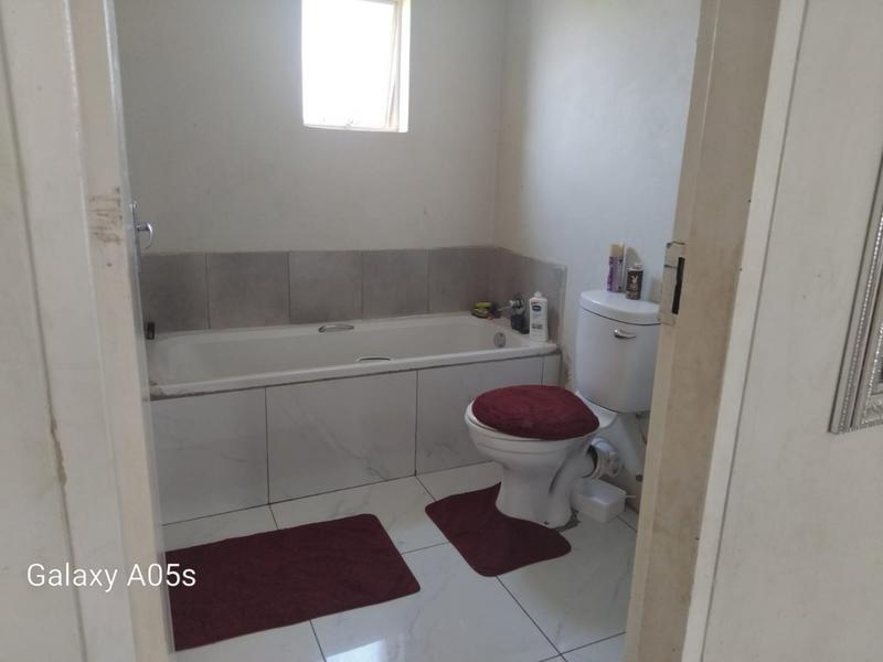 2 Bedroom Property for Sale in Randfontein Gauteng
