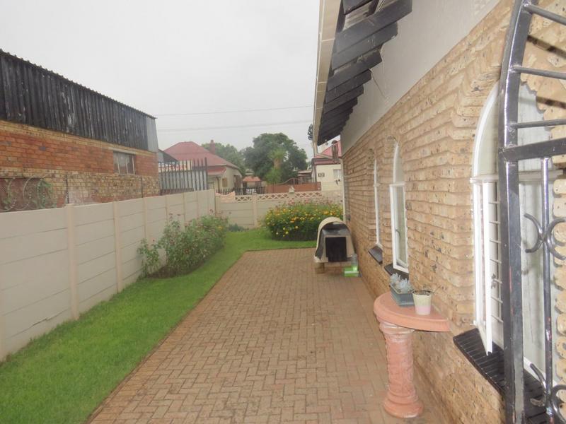 4 Bedroom Property for Sale in Randgate Gauteng
