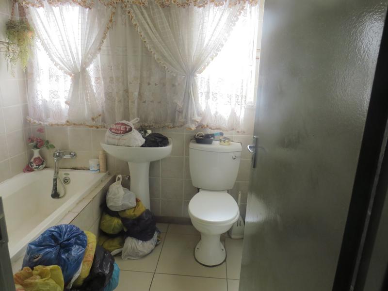 2 Bedroom Property for Sale in Roodepoort Gauteng