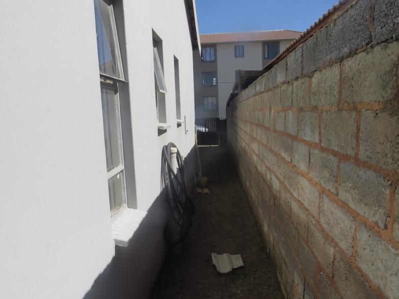 2 Bedroom Property for Sale in Roodepoort Gauteng