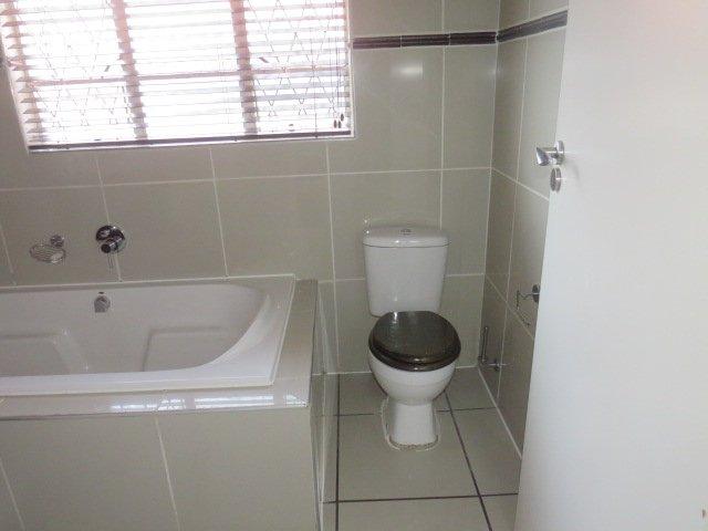 4 Bedroom Property for Sale in Roodepoort Gauteng
