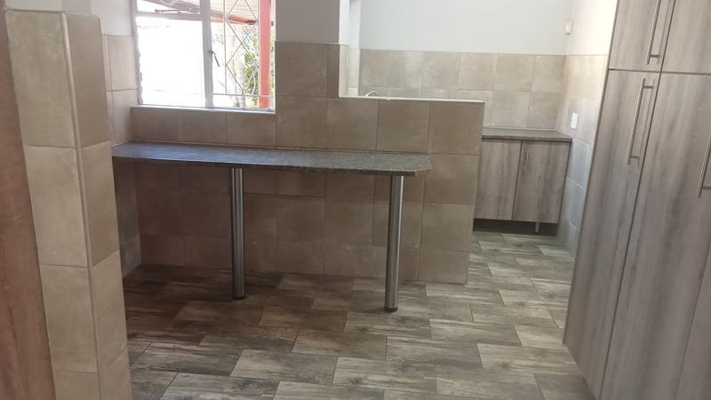 2 Bedroom Property for Sale in Roodepoort Gauteng