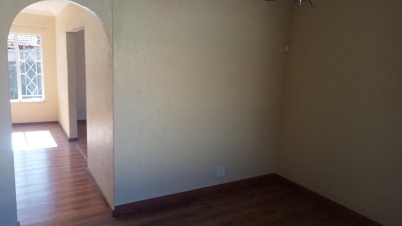 2 Bedroom Property for Sale in Roodepoort Gauteng