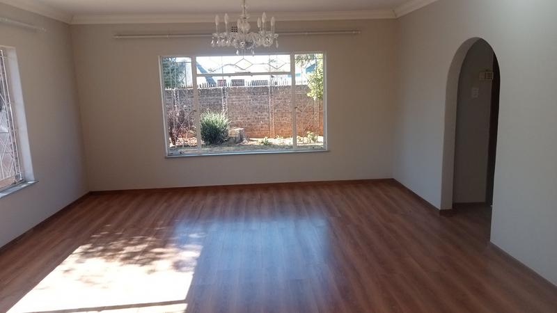 2 Bedroom Property for Sale in Roodepoort Gauteng