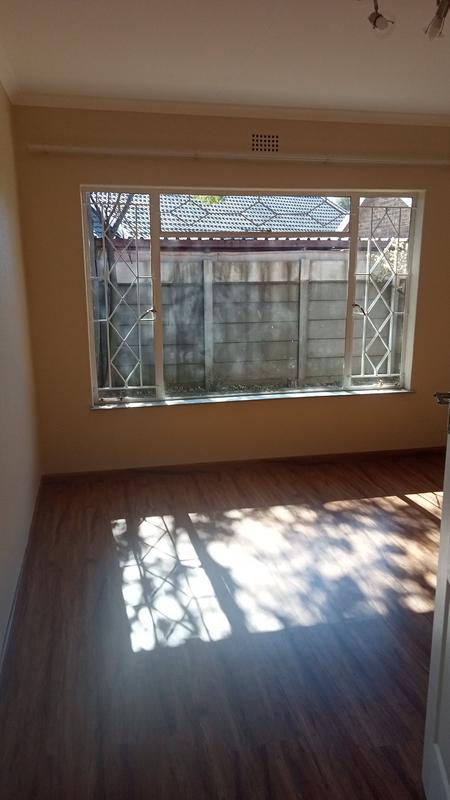 2 Bedroom Property for Sale in Roodepoort Gauteng