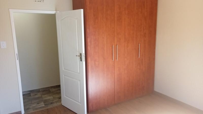 2 Bedroom Property for Sale in Roodepoort Gauteng