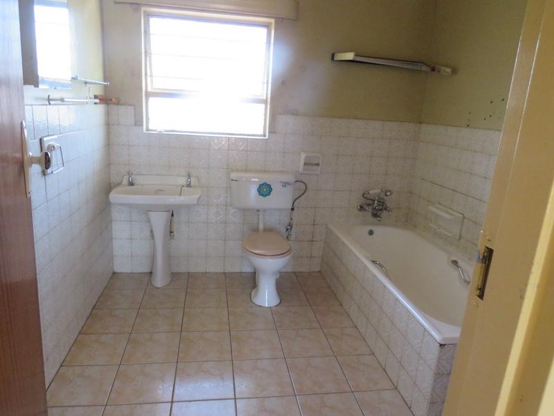 4 Bedroom Property for Sale in Roodepoort Gauteng