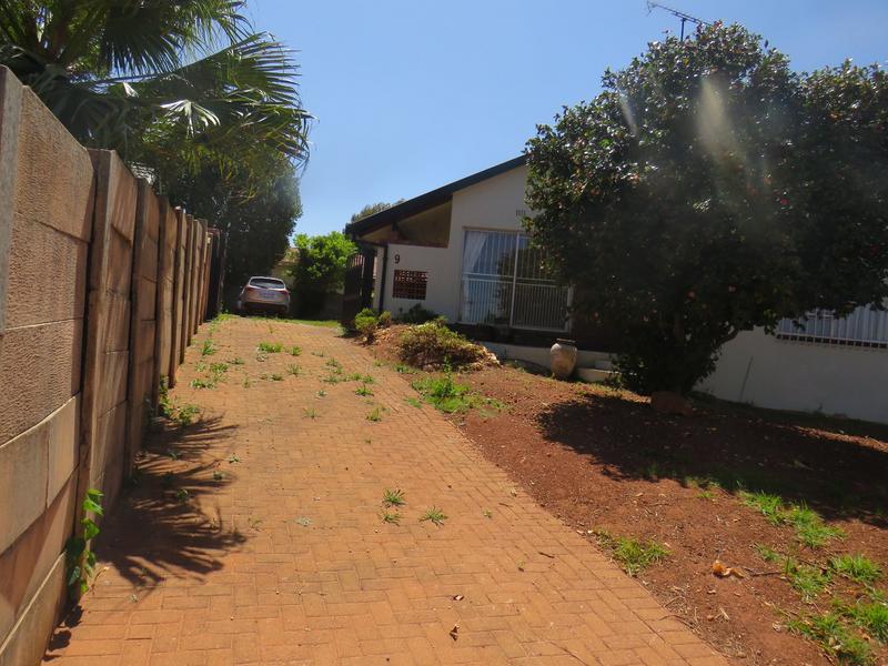 4 Bedroom Property for Sale in Roodepoort Gauteng