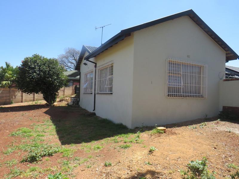 4 Bedroom Property for Sale in Roodepoort Gauteng