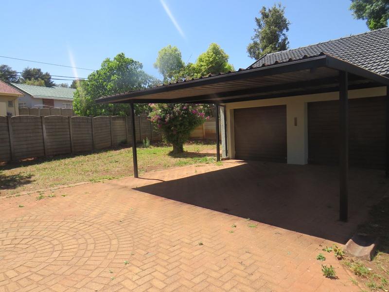 4 Bedroom Property for Sale in Roodepoort Gauteng