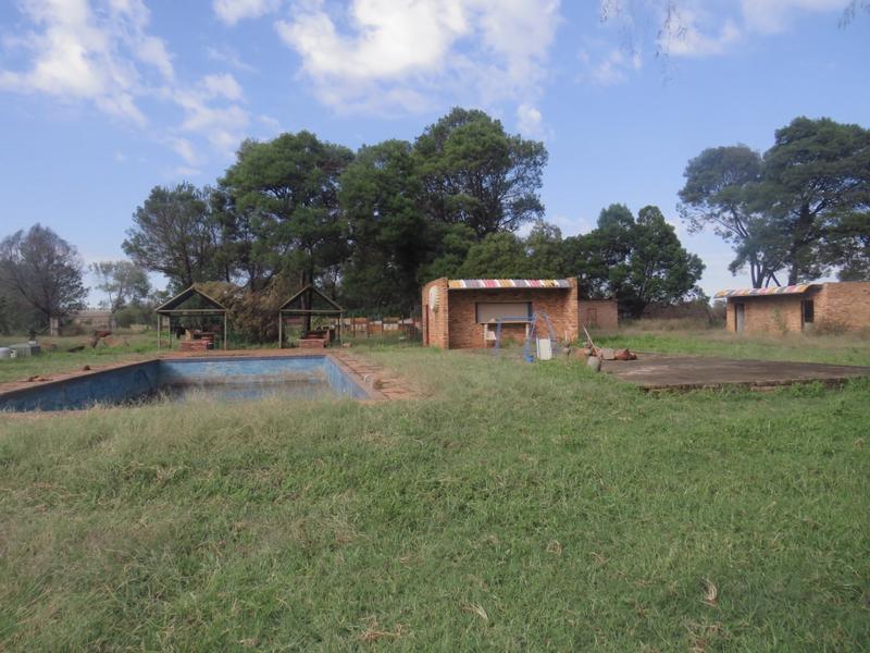 4 Bedroom Property for Sale in Tarlton Gauteng
