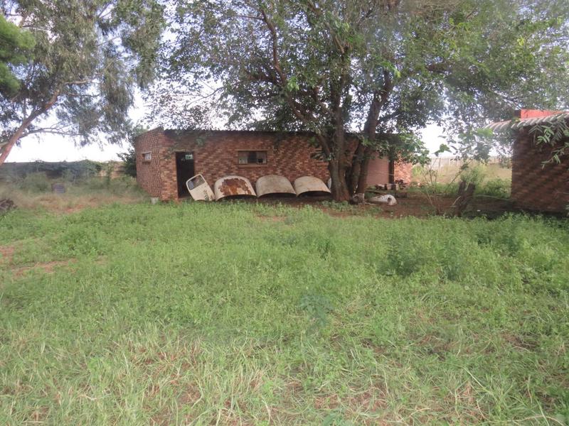 4 Bedroom Property for Sale in Tarlton Gauteng