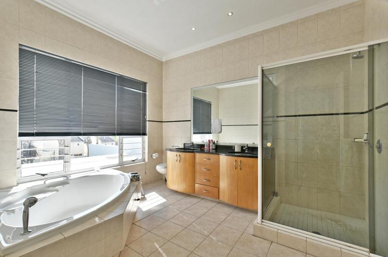 4 Bedroom Property for Sale in Morningside Gauteng