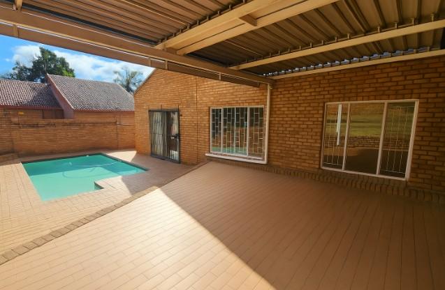 4 Bedroom Property for Sale in Moreleta Park Gauteng