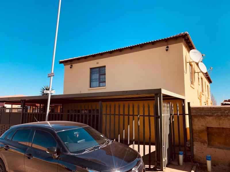 11 Bedroom Property for Sale in Birch Acres Gauteng