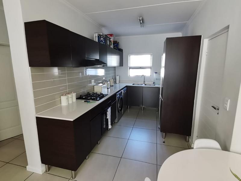 3 Bedroom Property for Sale in Greenstone Hill Gauteng