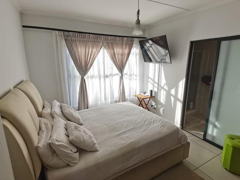 3 Bedroom Property for Sale in Greenstone Hill Gauteng