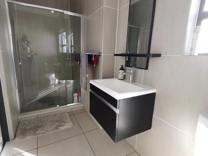 3 Bedroom Property for Sale in Greenstone Hill Gauteng