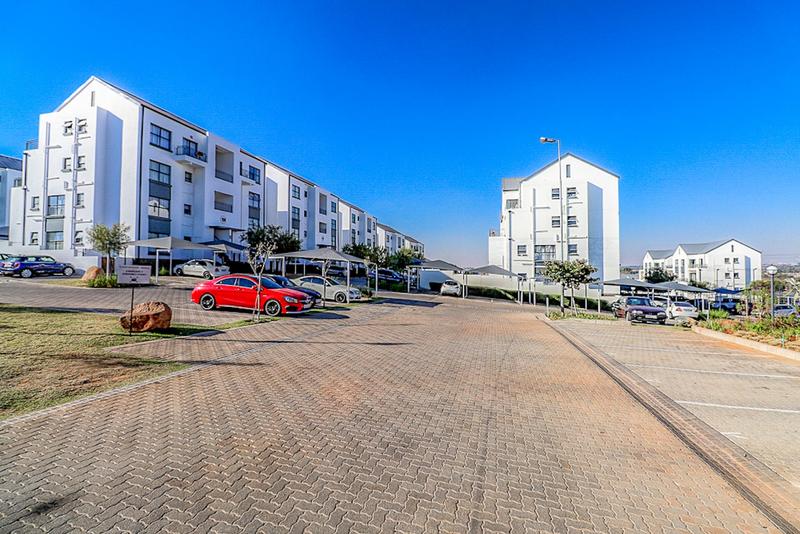3 Bedroom Property for Sale in Greenstone Hill Gauteng