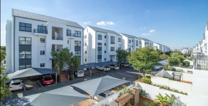 2 Bedroom Property for Sale in Modderfontein Gauteng