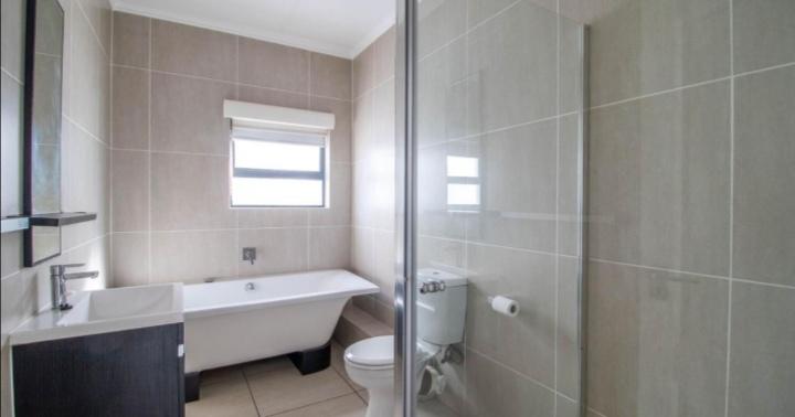 2 Bedroom Property for Sale in Modderfontein Gauteng