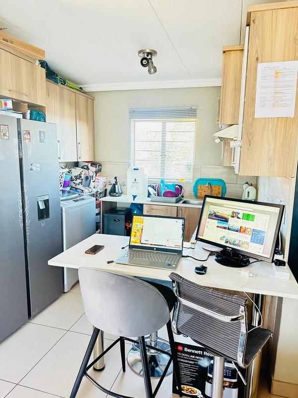2 Bedroom Property for Sale in Andeon AH Gauteng