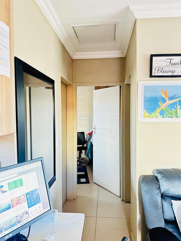 2 Bedroom Property for Sale in Andeon AH Gauteng