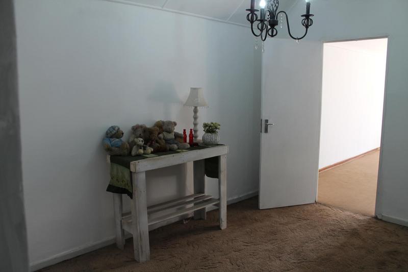 5 Bedroom Property for Sale in Meadowbrook Gauteng