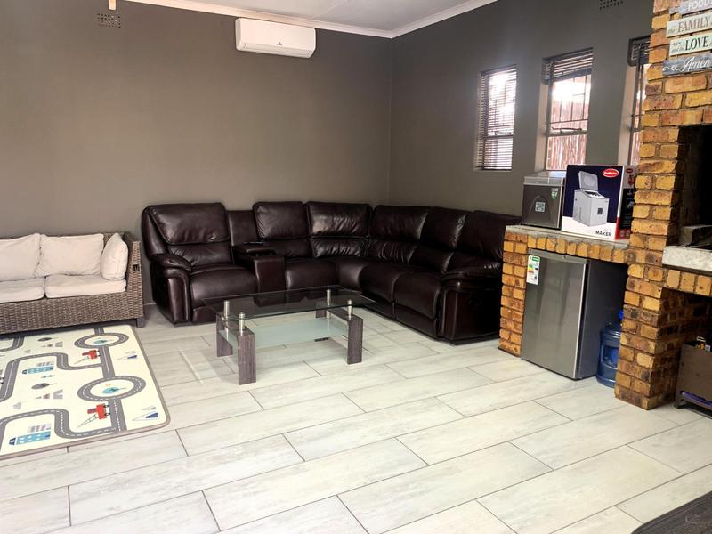 3 Bedroom Property for Sale in Sunward Park Gauteng