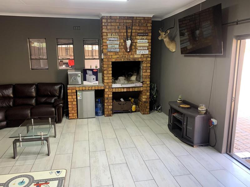 3 Bedroom Property for Sale in Sunward Park Gauteng