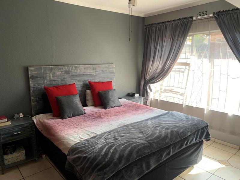 3 Bedroom Property for Sale in Sunward Park Gauteng