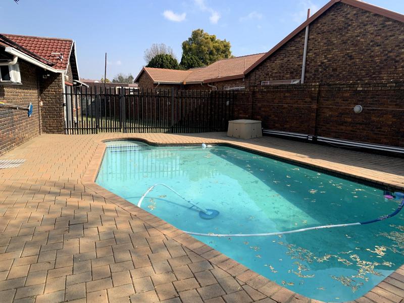 3 Bedroom Property for Sale in Sunward Park Gauteng