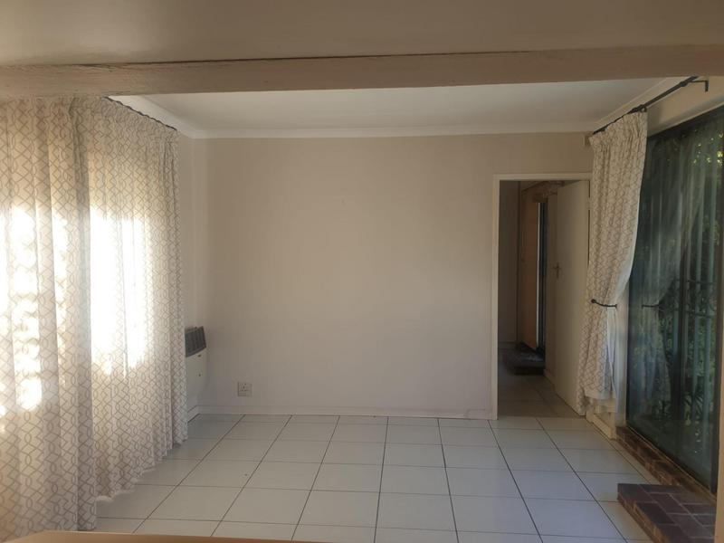 To Let 1 Bedroom Property for Rent in Kensington Gauteng