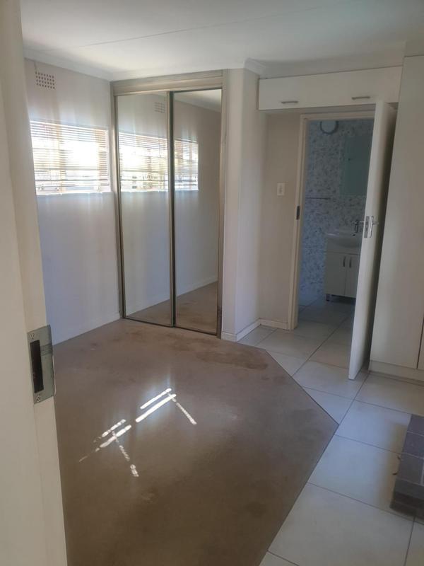 To Let 1 Bedroom Property for Rent in Kensington Gauteng