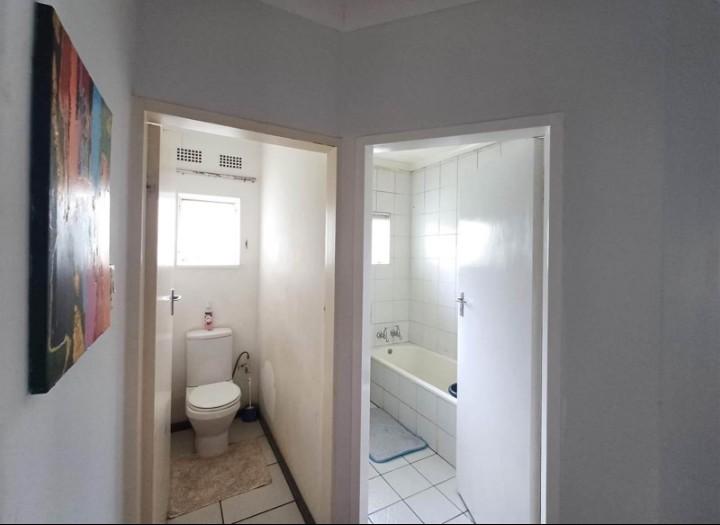To Let 4 Bedroom Property for Rent in Kensington B Gauteng