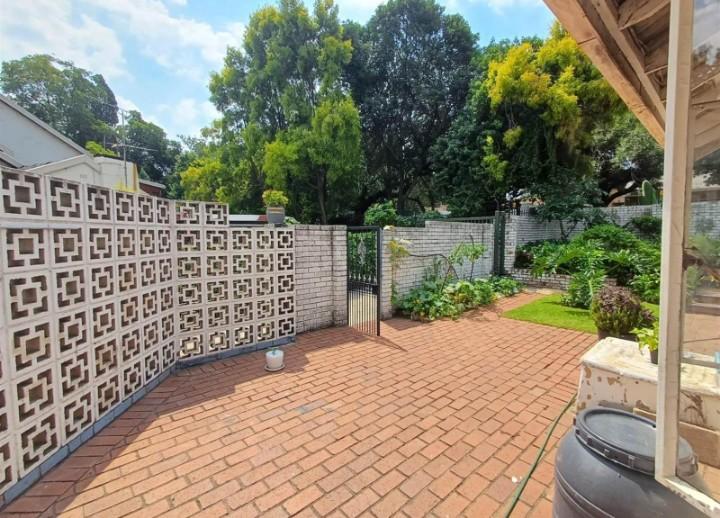 To Let 4 Bedroom Property for Rent in Kensington B Gauteng