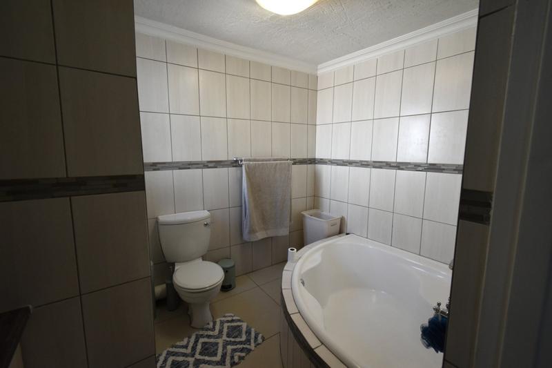 4 Bedroom Property for Sale in Noordkruin Gauteng