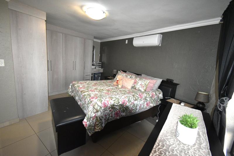 4 Bedroom Property for Sale in Noordkruin Gauteng