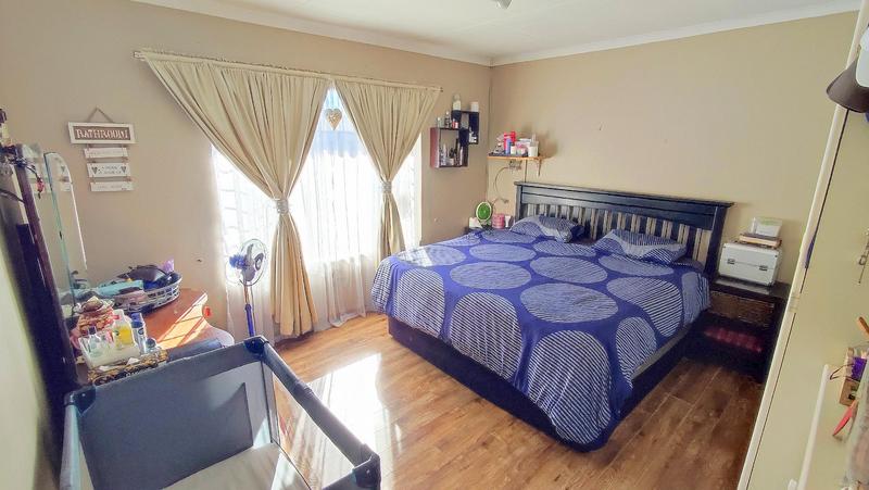 3 Bedroom Property for Sale in Rooihuiskraal North Gauteng