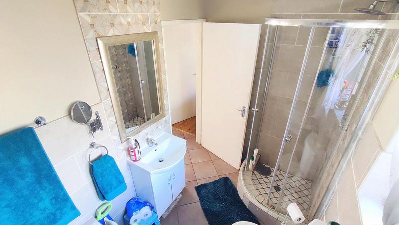 3 Bedroom Property for Sale in Rooihuiskraal North Gauteng