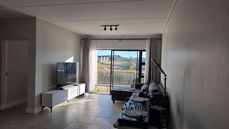 To Let 2 Bedroom Property for Rent in Waterfall Gauteng